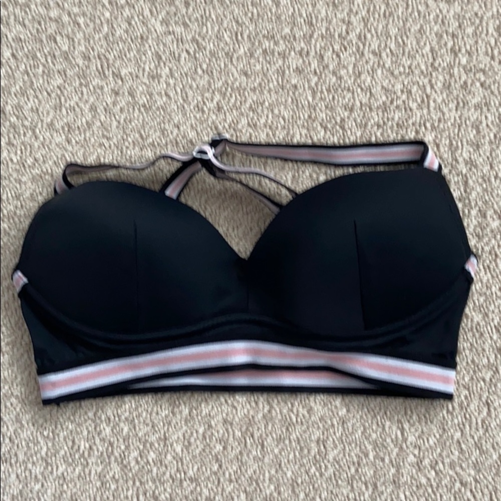 Zumiez Bra